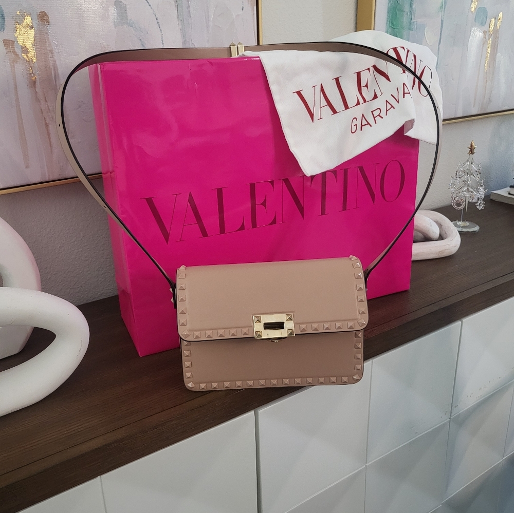 𝅺Valentino Rock‎ Stud Crossbody Leather